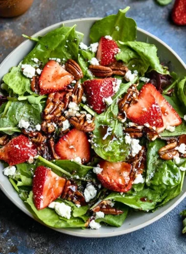 Strawberry Spinach Salad with Homemade Balsamic Vinaigrette
