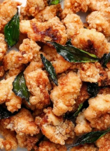 Delicious Taiwanese popcorn chicken served with herbs and spices
