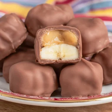 Chocolate Banana Peanut Butter Bites for a healthy snack