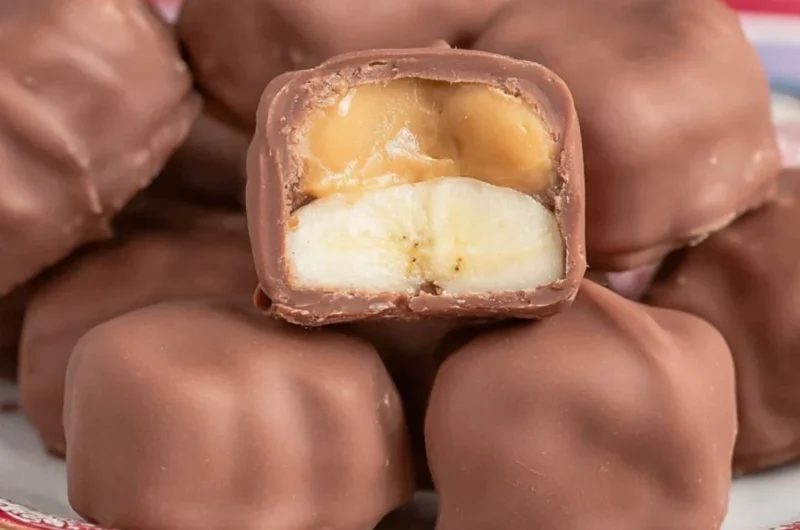 Chocolate Banana Peanut Butter Bites for a healthy snack