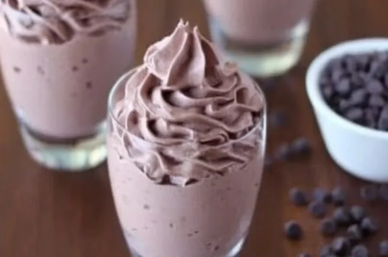 Easy 3-Ingredient Chocolate Mousse dessert in a glass